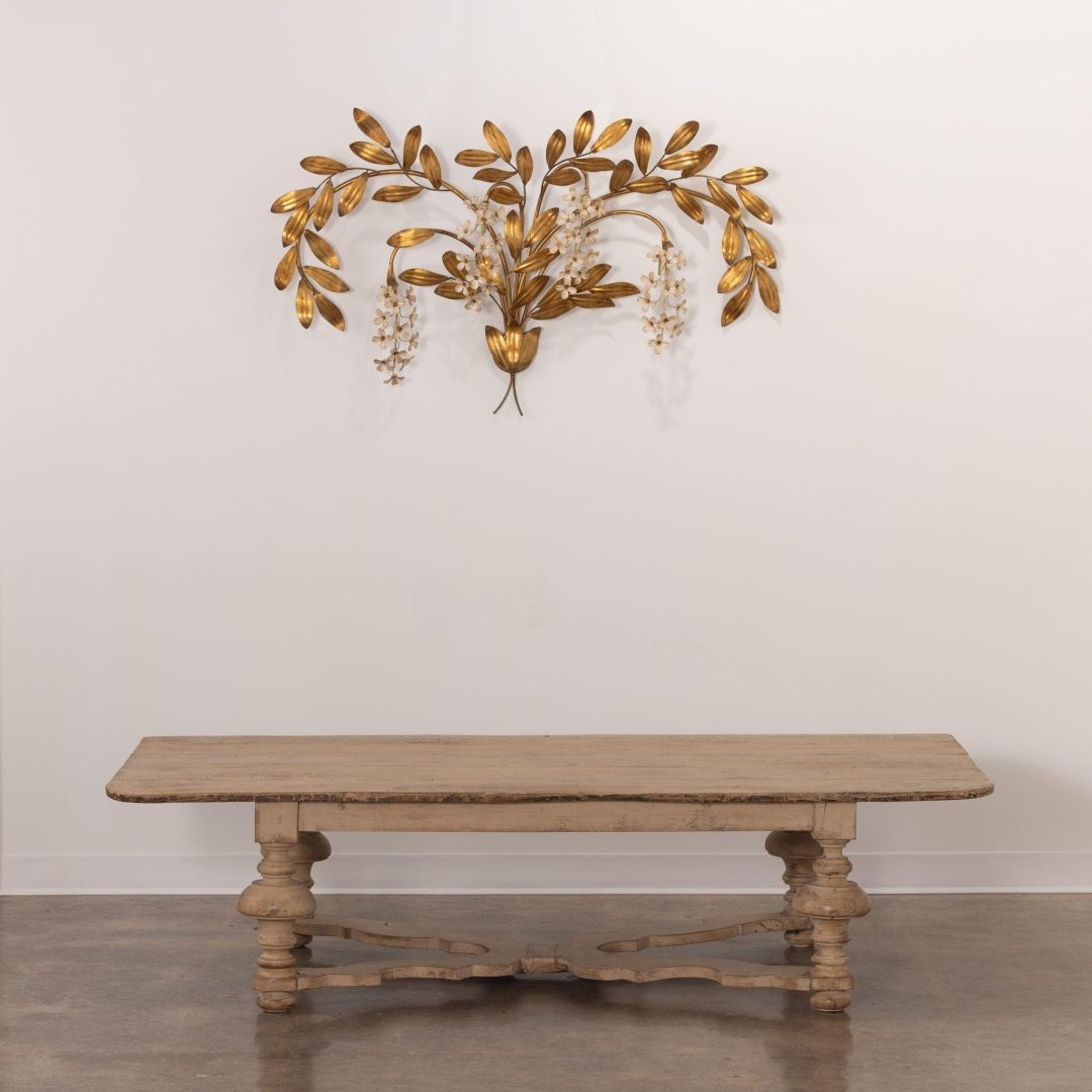 10_1807_18th_century_Italian_pine_painted_coffee_table_02