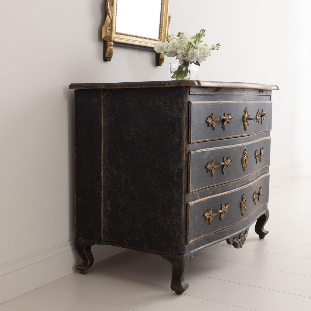 10_2093_18th_century_swedish_rococo_black_painted_chest_commode_15