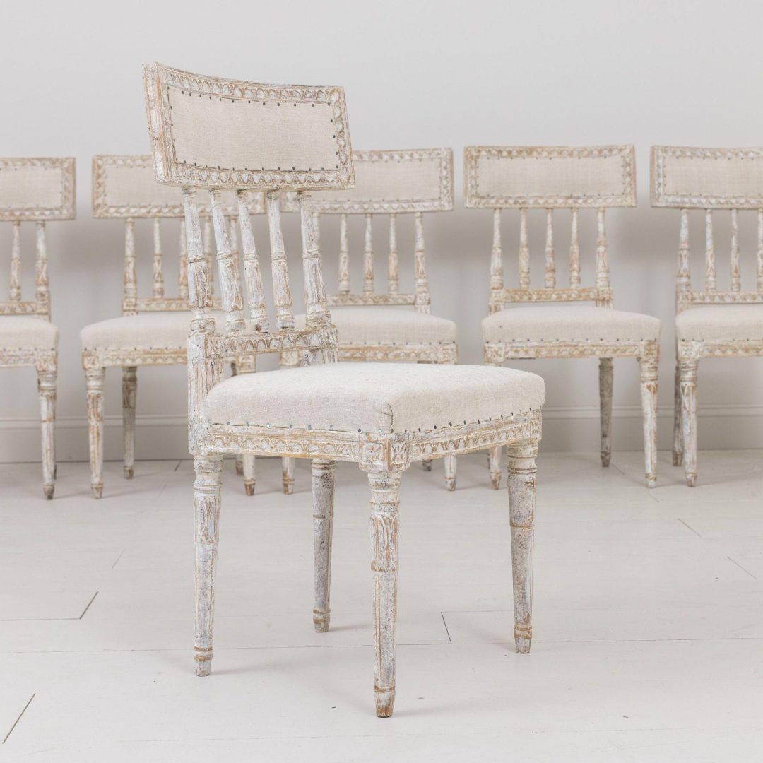 10_2143_19th_century_swedish_gustavian_period_set_of_six_dining_chairs_in_original_paint_016