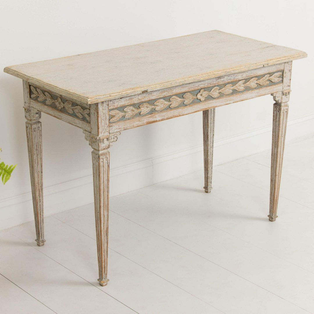 10_2194_18th_century_Swedish_Gustavian_painted_console_table_009