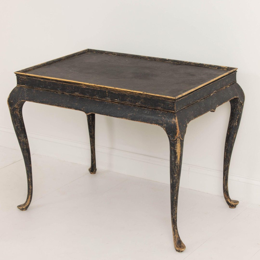 10_2199_18th_century_Swedish_Rococo_painted_tea_table_014