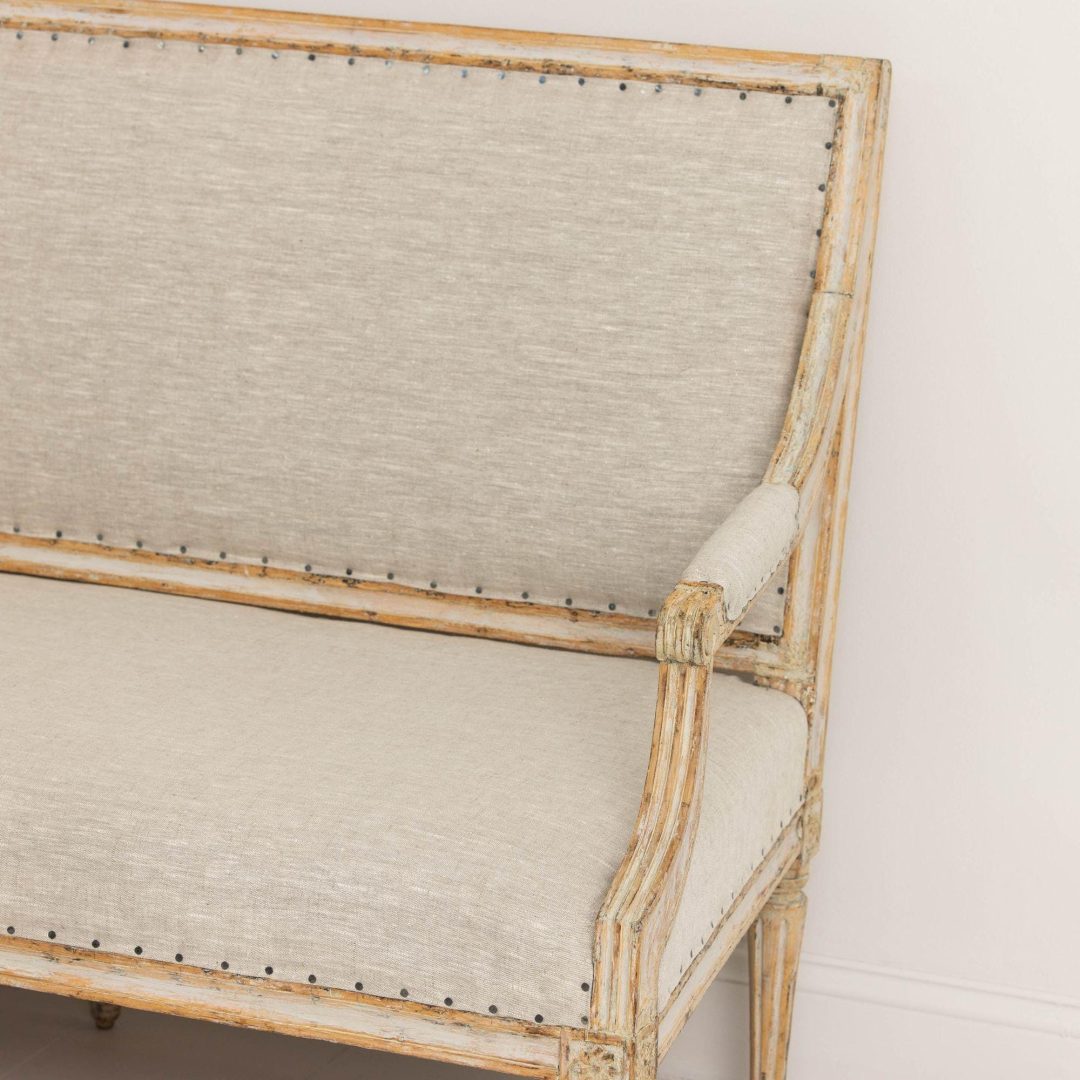 10_2238_18th_century_swedish_gustavian_sofa_bench_in_original_paint_by_johan_lindgren_011