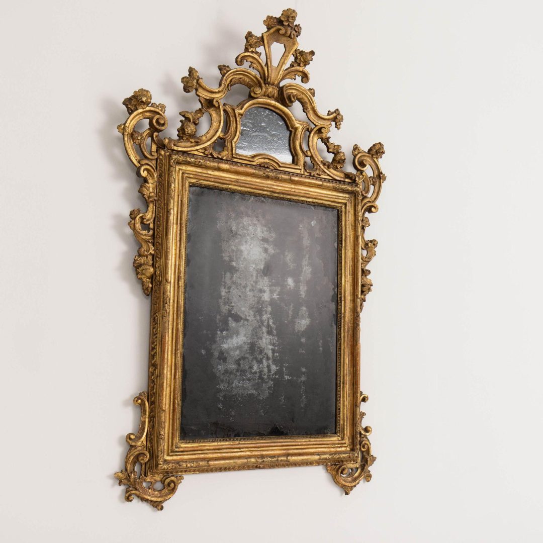 10_2276_18th_century_italian_original_giltwood_venetian_mirror_with_original_mirror_plate_011
