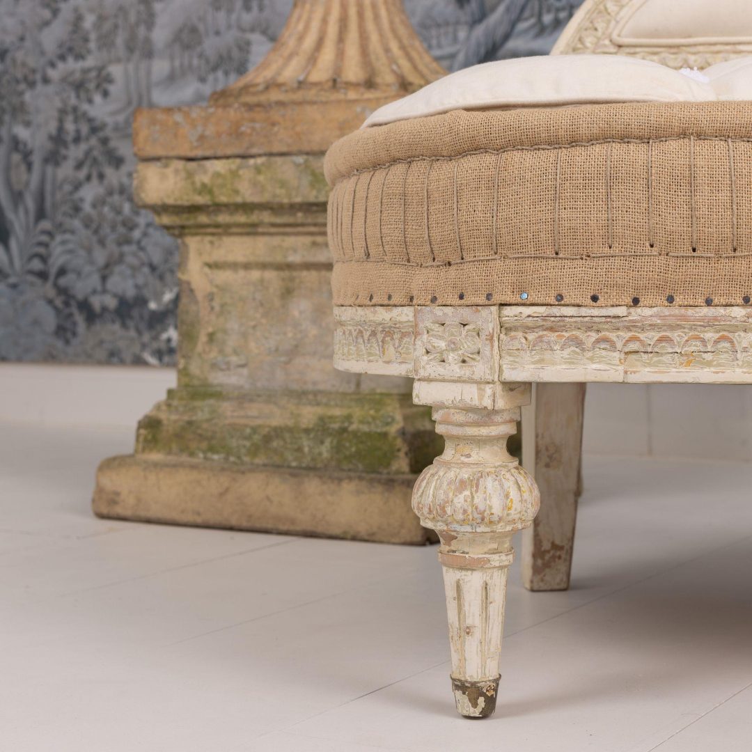 10_2302_18th_century__swedish_gustavian_chaise_lounge_in_original_paint_033