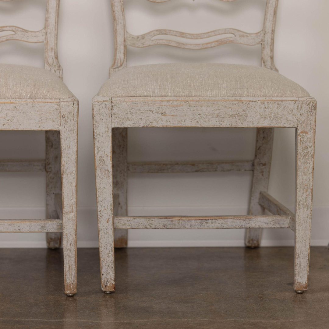 10_850_set_of_six_19th_century_Swedish_Gustavian_chairs_024