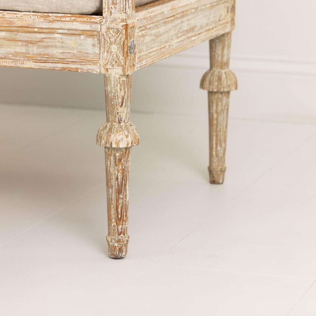 11_2182_19th_century_Swedish_Gustavian_period_sofa_in_original_paint_015
