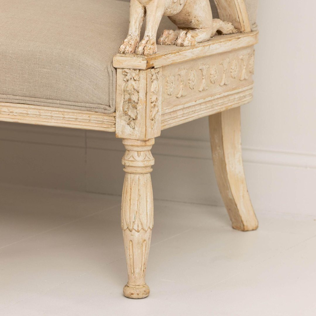 11_2235_Swedish_Gustavian_sofa_with_griffins_in_original_paint_010