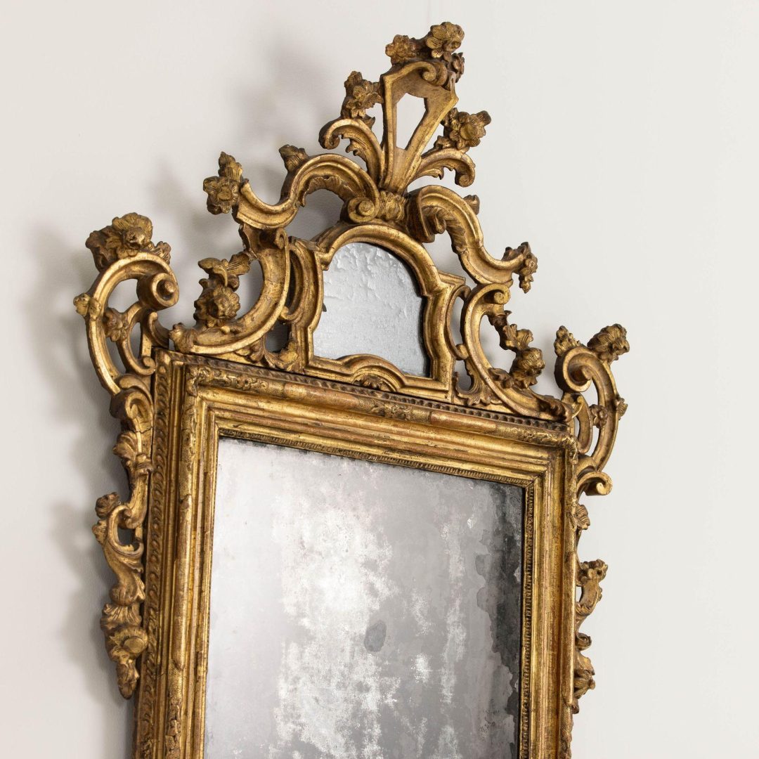 11_2276_18th_century_italian_original_giltwood_venetian_mirror_with_original_mirror_plate_009