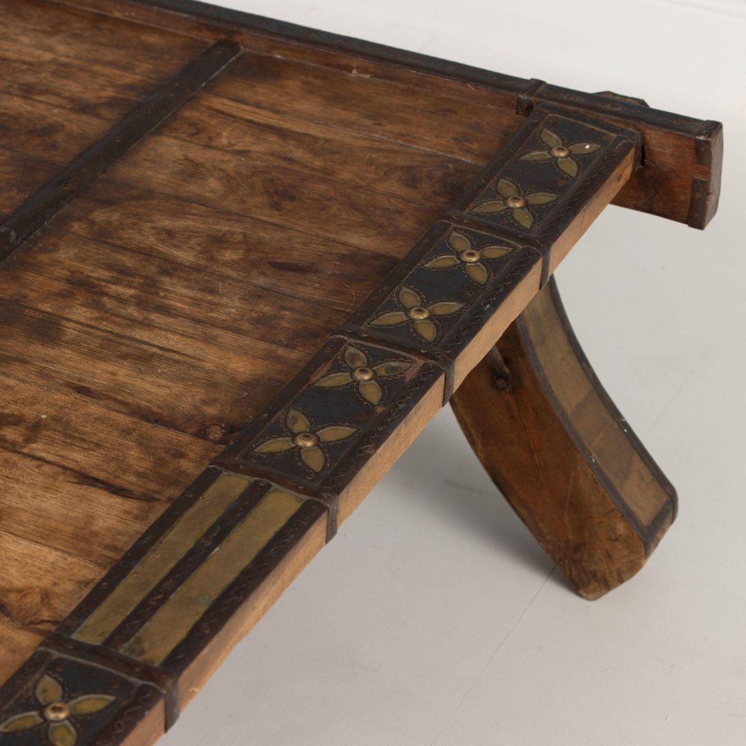 11_2292_Early_20th_century_Mauritania_acacia_wood_coffee_table-0012