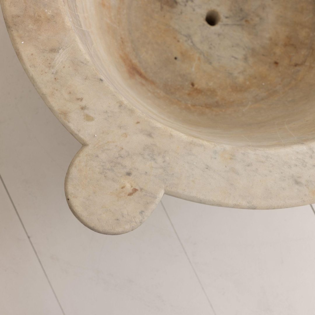 12_2040_17th_century_italian_marble_mortar_9
