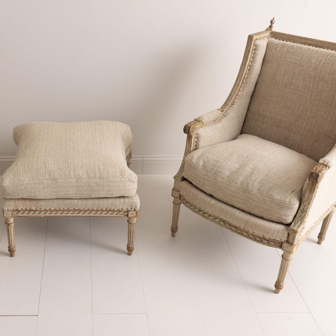 12_2116_19th_century_french_duchesse_brisee_pair_original_paint_chairs_ottoman_23