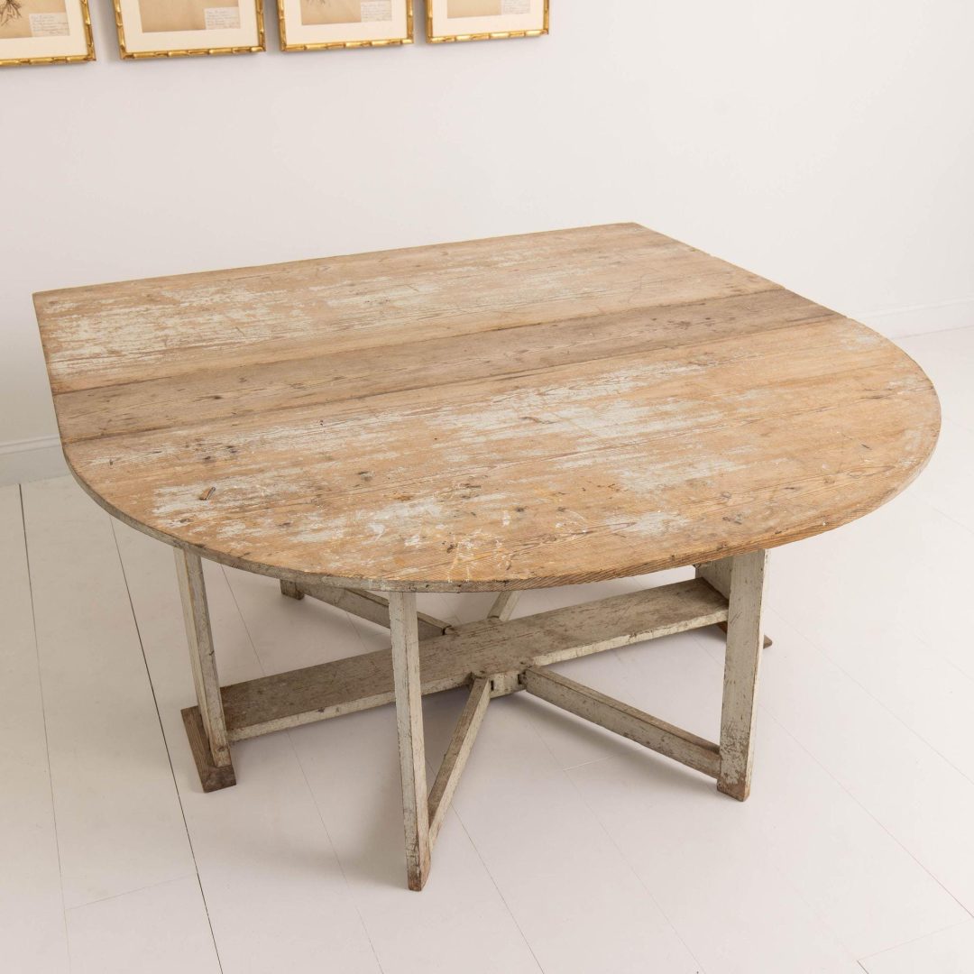 12_2130_18th_century_swedish_Gustavian_drop_leaf_table_in_original_paint_010