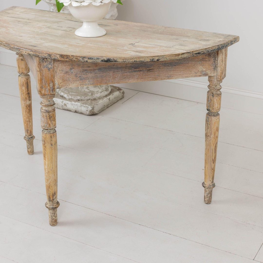 12_2132_19th_century_swedish_gustavian_pair_of_demilune_console_tables_in_original_patina_016