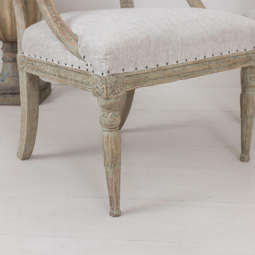 12_2164_pair_of_19th_century_swedish_gustavian_upholstered_barrel_back_armchairs_005