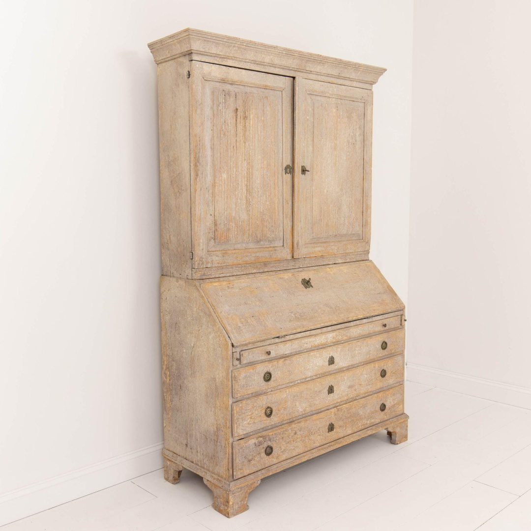 12_2197_19th_century_swedish_gustavian_painted_secretary_with_library_021