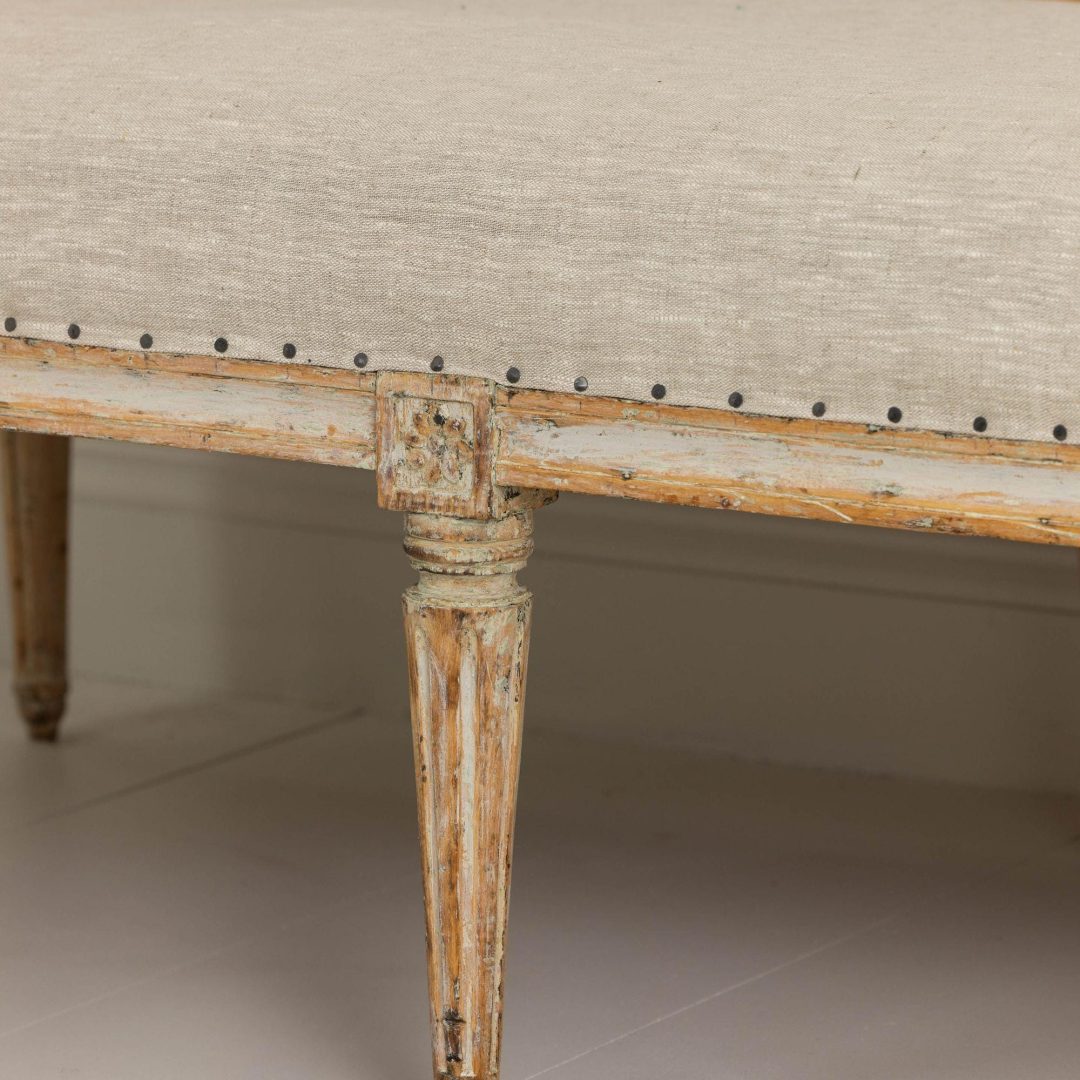 12_2238_18th_century_swedish_gustavian_sofa_bench_in_original_paint_by_johan_lindgren_014