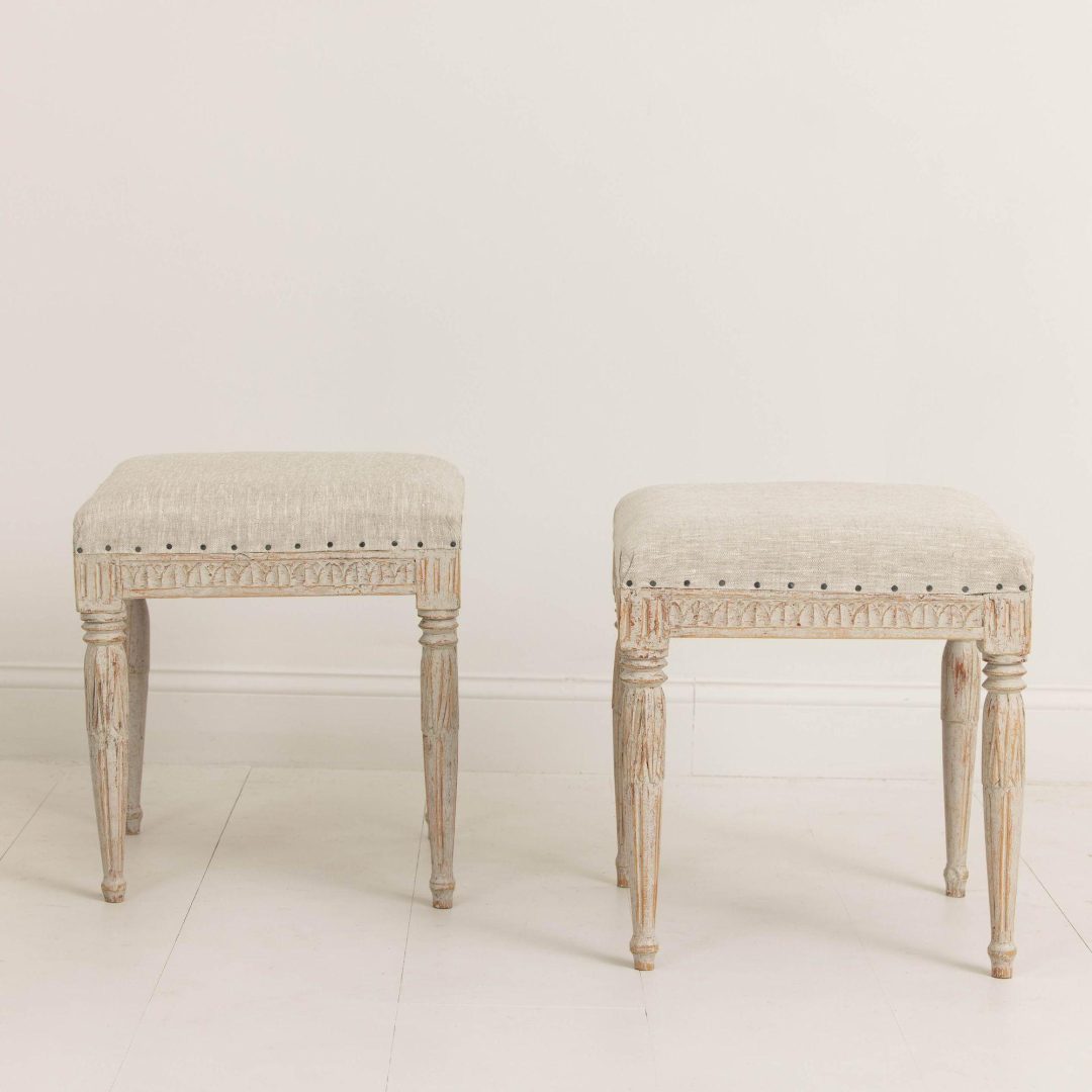 12_2274_19th_century_pair_of_painted_Swedish_Gustavian_stools_signed_Johannes_Ericsson_012