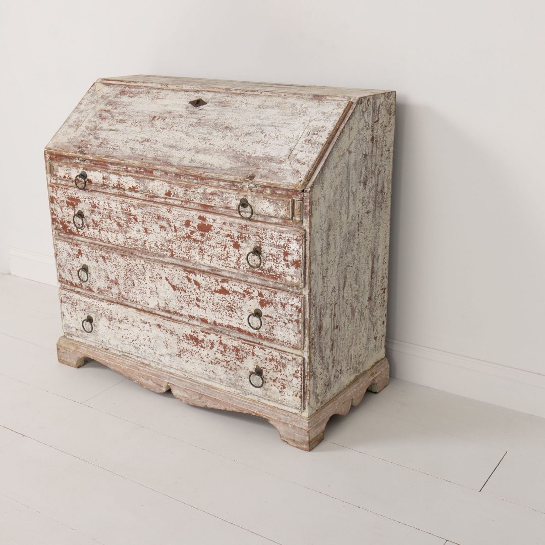 12_2305_19th_century_swedish_bureau_desk_in_original_paint-0012