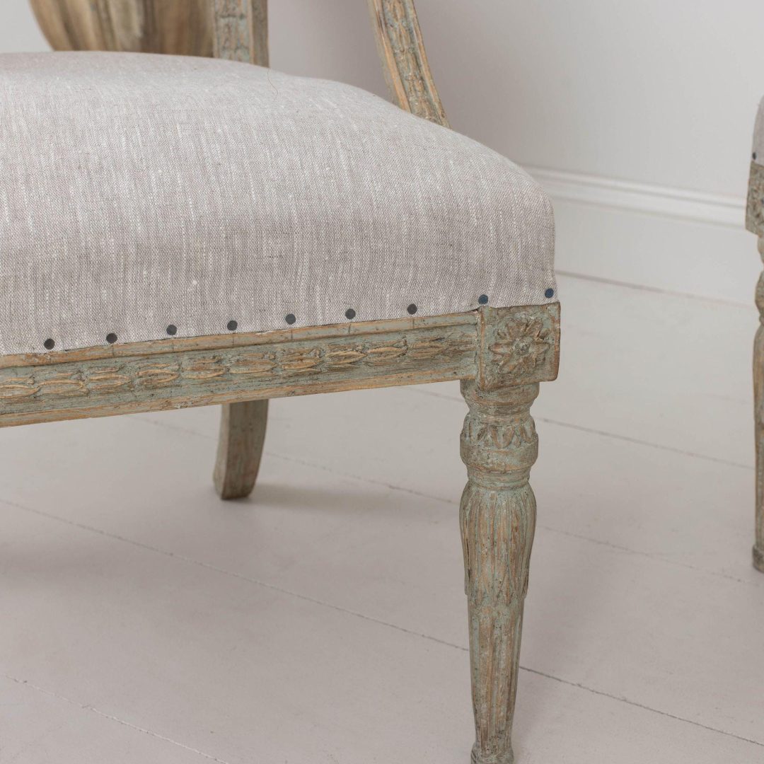 13_2164_pair_of_19th_century_swedish_gustavian_upholstered_barrel_back_armchairs_009