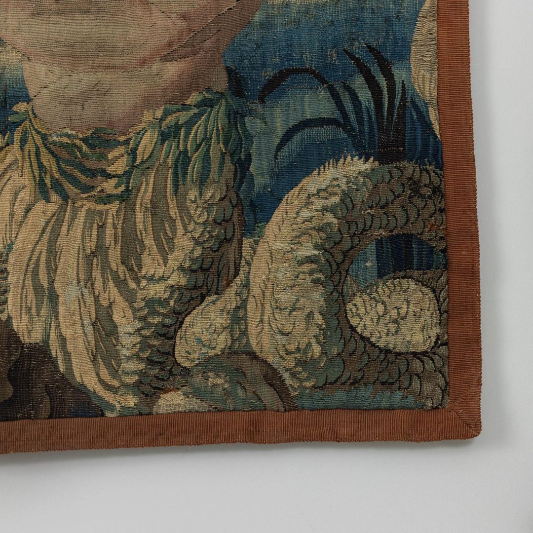 13_2168_17th_century_French_Aubusson_tapestry_fragment_006