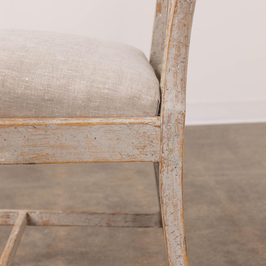 13_2195_18th_century_set_of_twelve_Swedish_Gustavian_painted_chairs_013
