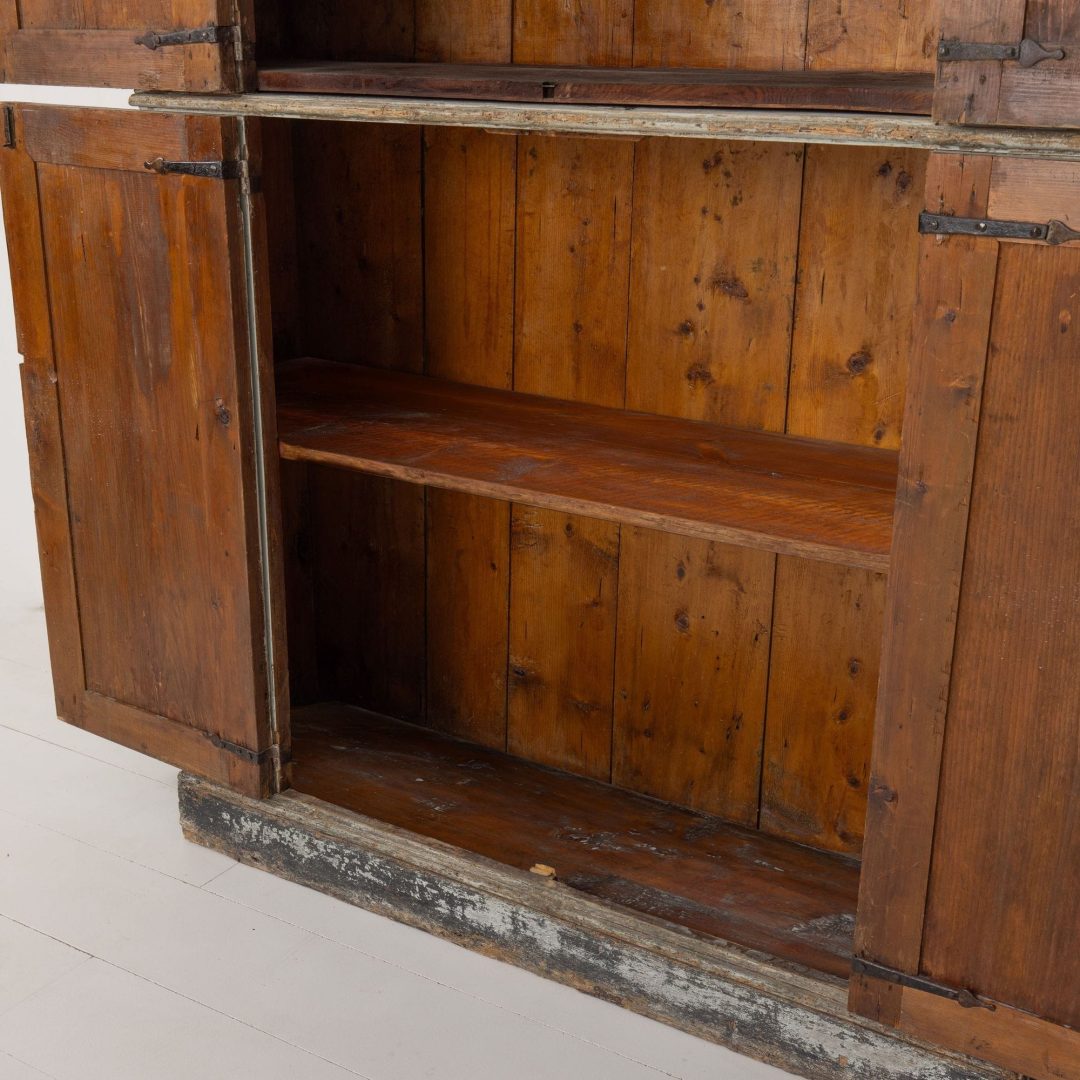 13_2293_18th_century_Italian_cabinet_in_original_paint-0012