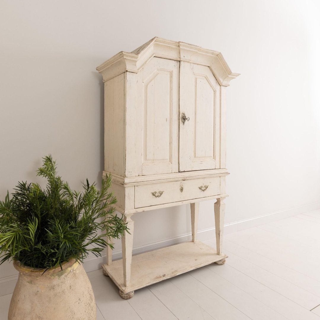 14_2065_19th_century_swedish_baroque_painted_cabinet_8