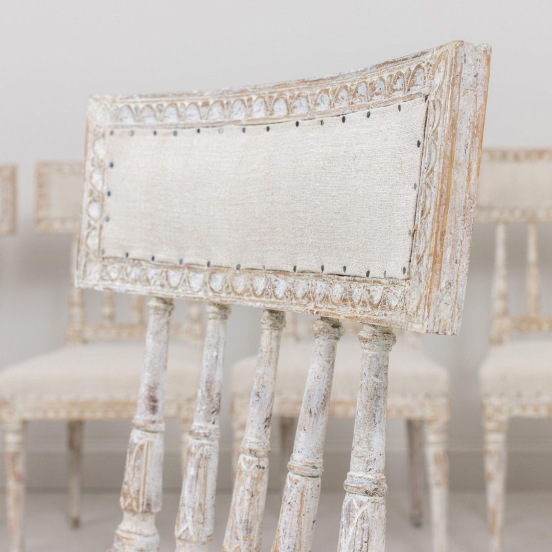 14_2143_19th_century_swedish_gustavian_period_set_of_six_dining_chairs_in_original_paint_024