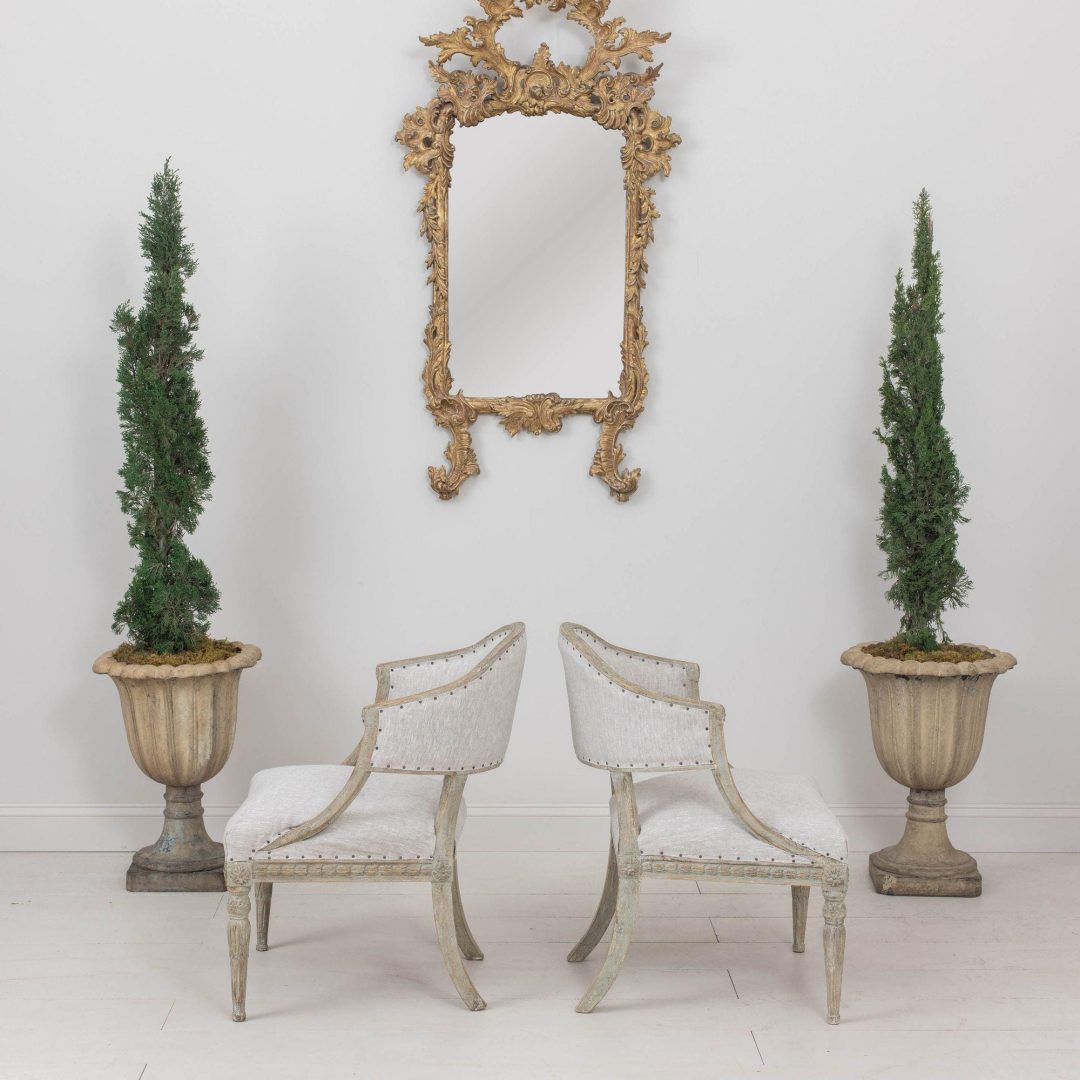 14_2164_pair_of_19th_century_swedish_gustavian_upholstered_barrel_back_armchairs_019