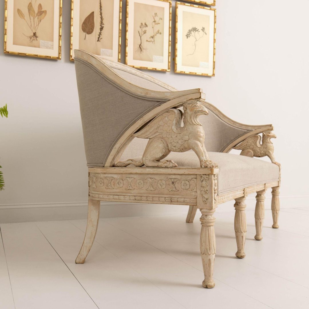 14_2235_Swedish_Gustavian_sofa_with_griffins_in_original_paint_022