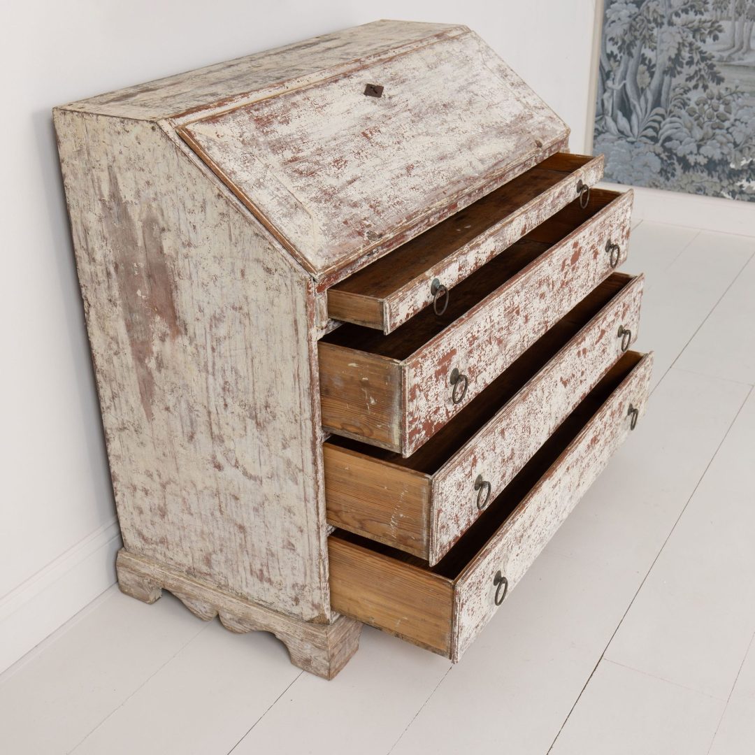 14_2305_19th_century_swedish_bureau_desk_in_original_paint-0016