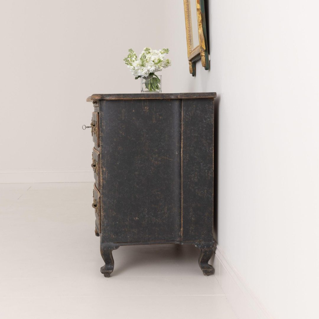 15_2093_18th_century_swedish_rococo_black_painted_chest_commode_14
