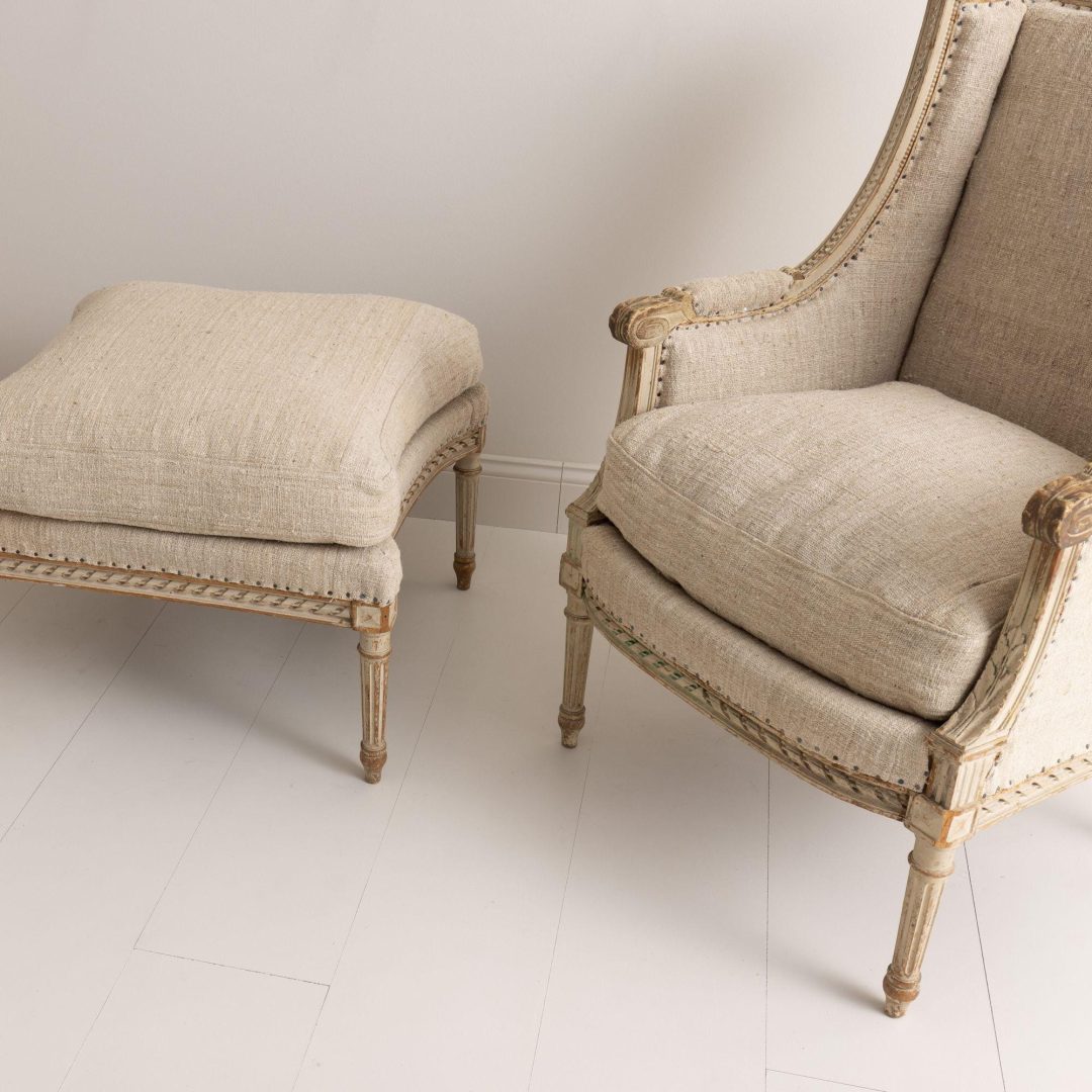 15_2116_19th_century_french_duchesse_brisee_pair_original_paint_chairs_ottoman_27
