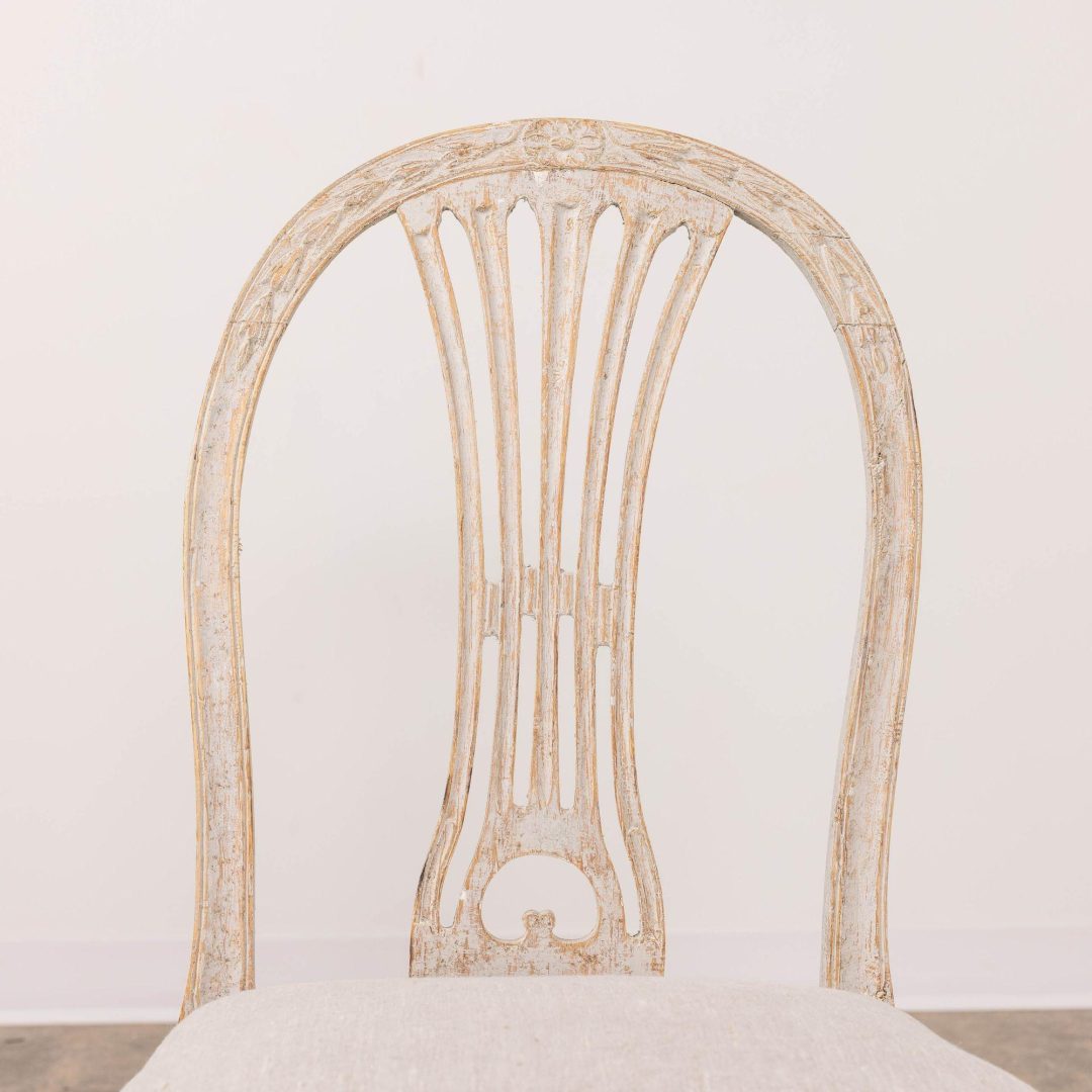 15_2195_18th_century_set_of_twelve_Swedish_Gustavian_painted_chairs_019