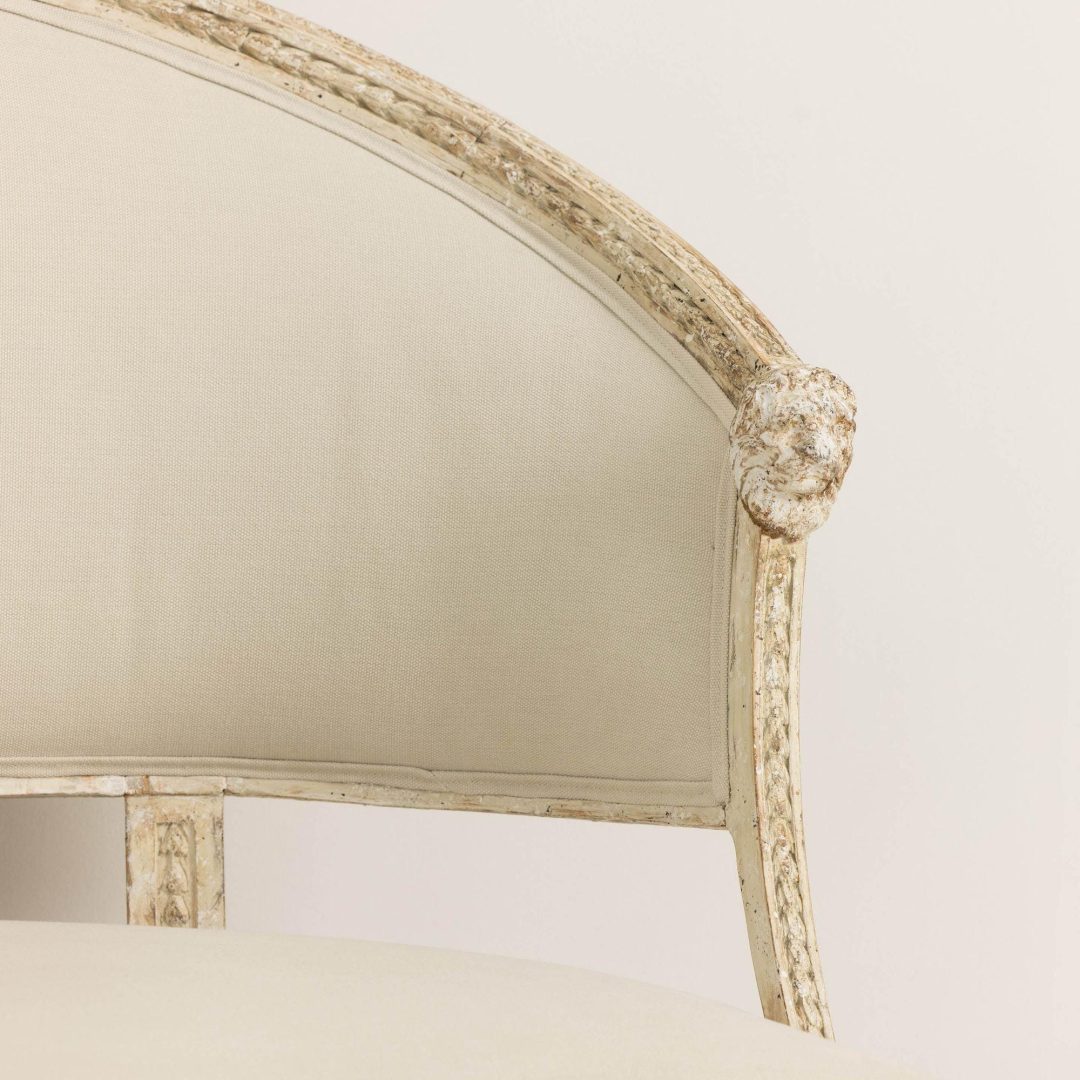 15_2229_19th_century_Swedish_Gustavian_style_sofa_bench_in_original_paint_009