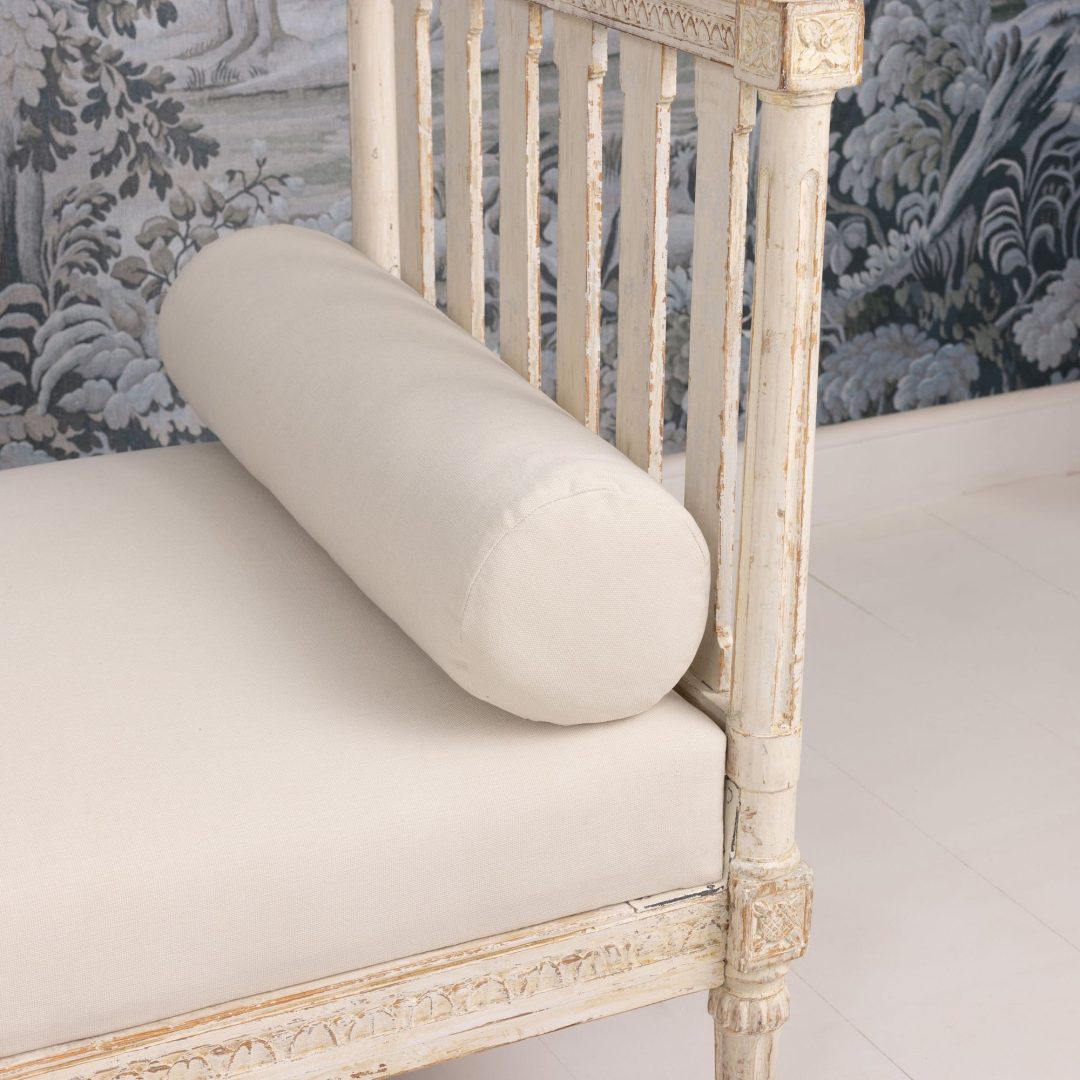 15_2335_19th_century_Swedish_Gustavian_daybed_in_original_paint-0004