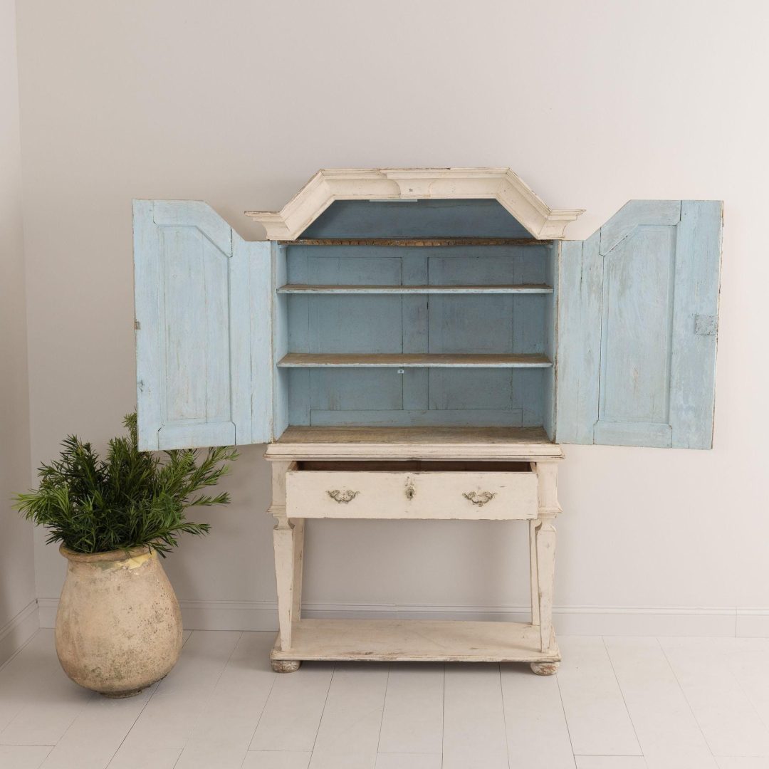 16_2065_19th_century_swedish_baroque_painted_cabinet_5
