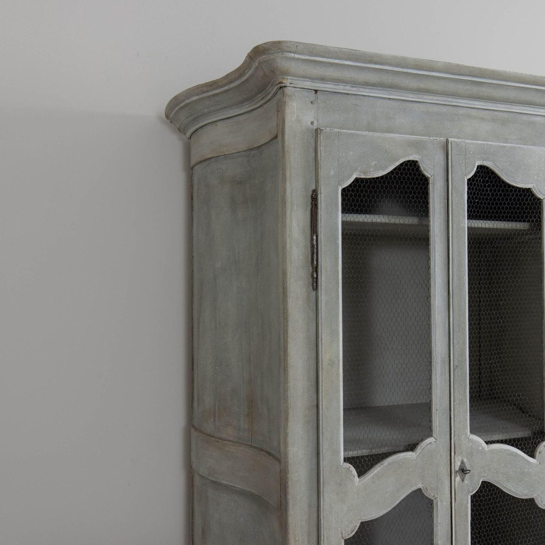 16_2167_19th_century_french_pair_of_large_painted_cabinets_016
