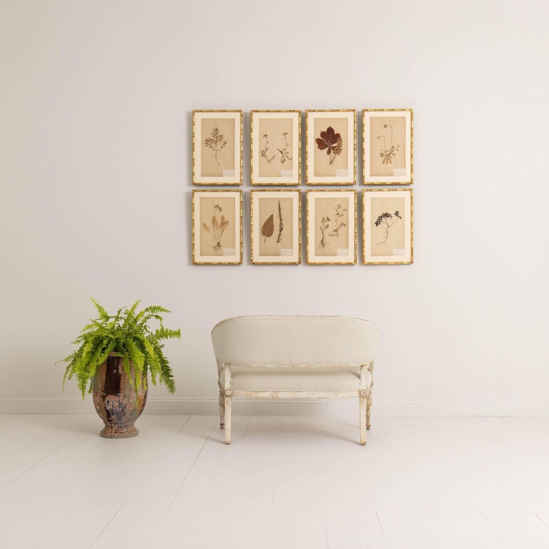 16_2181_19th_century_Swedish_Gustavian_sofa_bench_with_sphinx_heads_in_original_paint_036