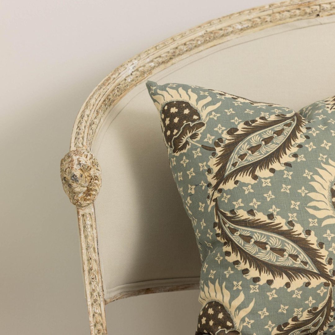 16_2229_19th_century_Swedish_Gustavian_style_sofa_bench_in_original_paint_008