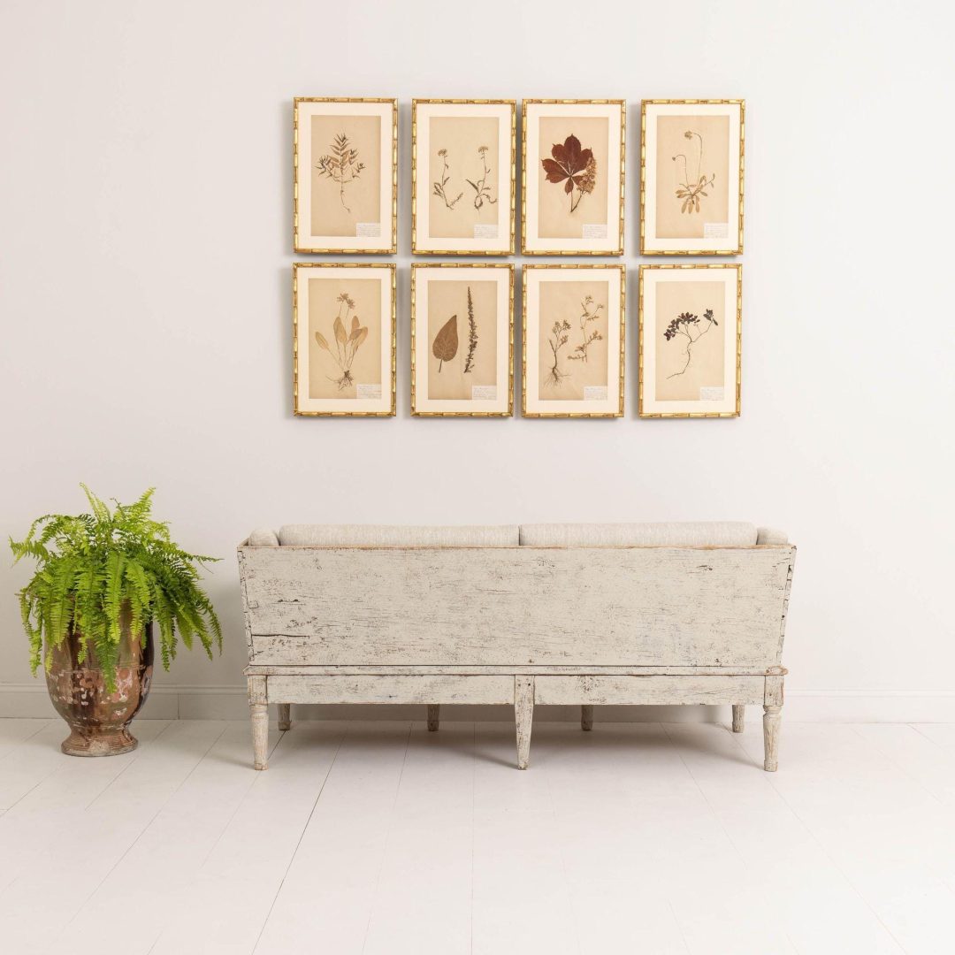 16_2231_18th_century_swedish_gustavian_period_trag_sofa_016
