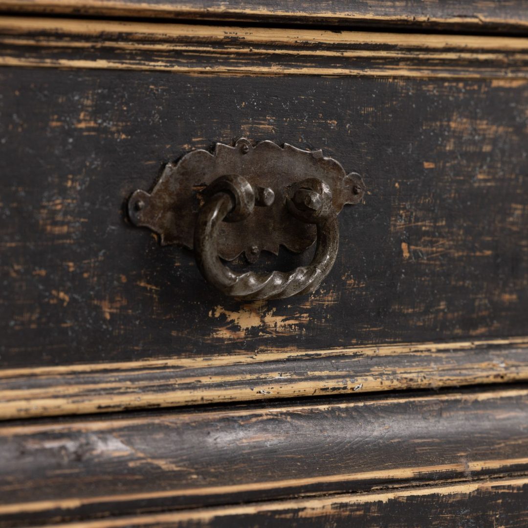16_2289_18th_century_Swedish_Baroque_painted_linen_press_cabinet-0024