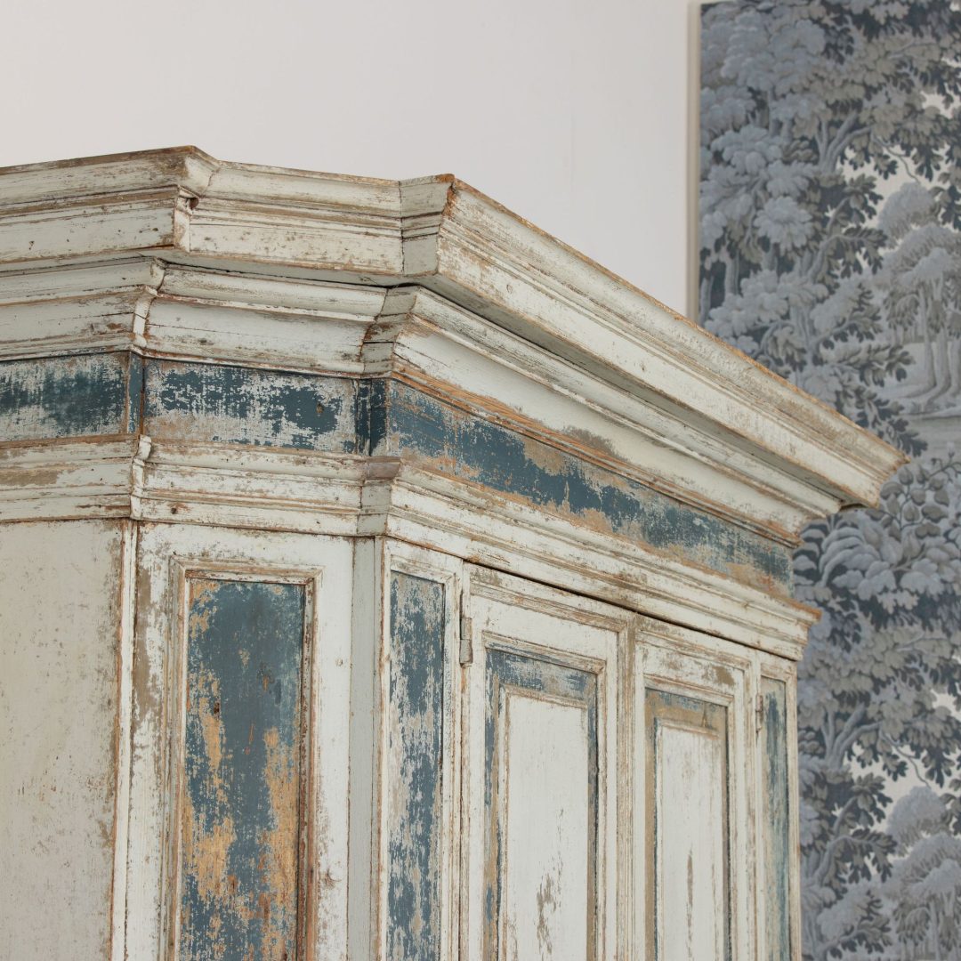 16_2293_18th_century_Italian_cabinet_in_original_paint-0035