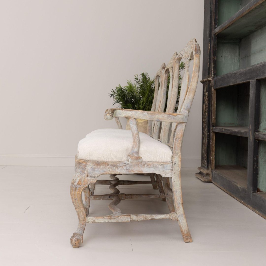 17_2087_18th_century_swedish_rococo_original_paint_sofa_bench_settee_3