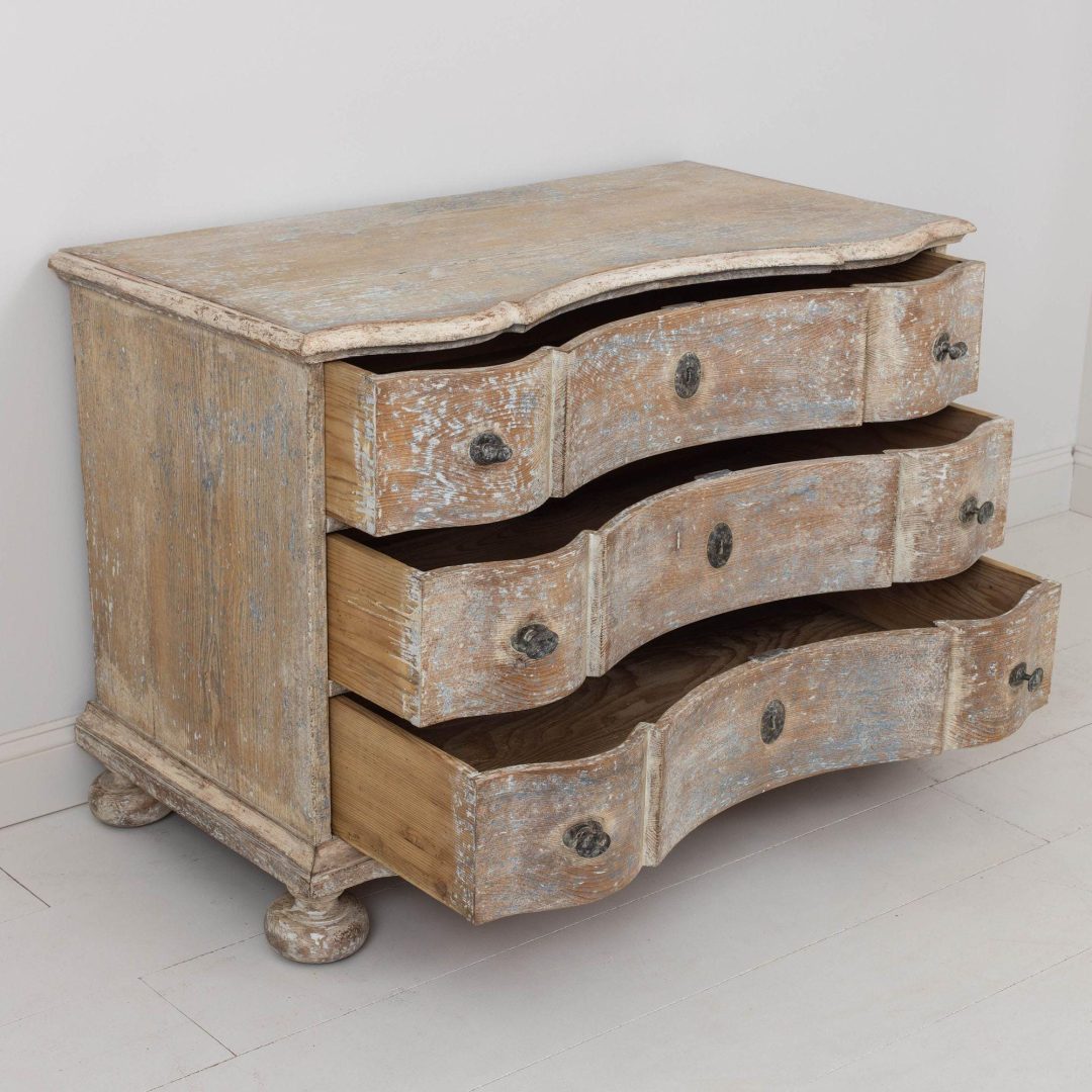 17_2138_18th_century_german_baroque_period_commode_in_original_paint_016