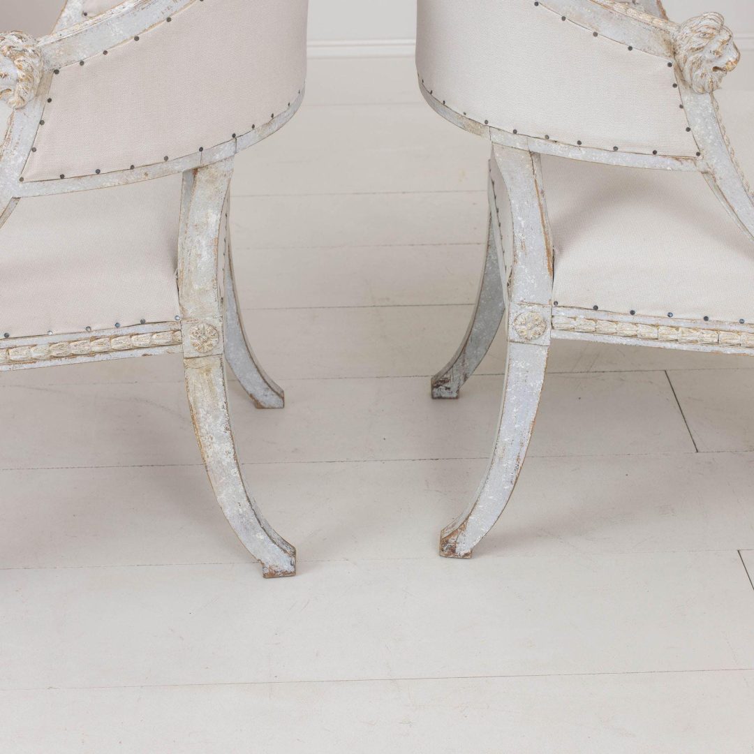 17_2159_19th_century_swedish_gustavian_pair_of_painted_barrel_back_arm_chairs_026