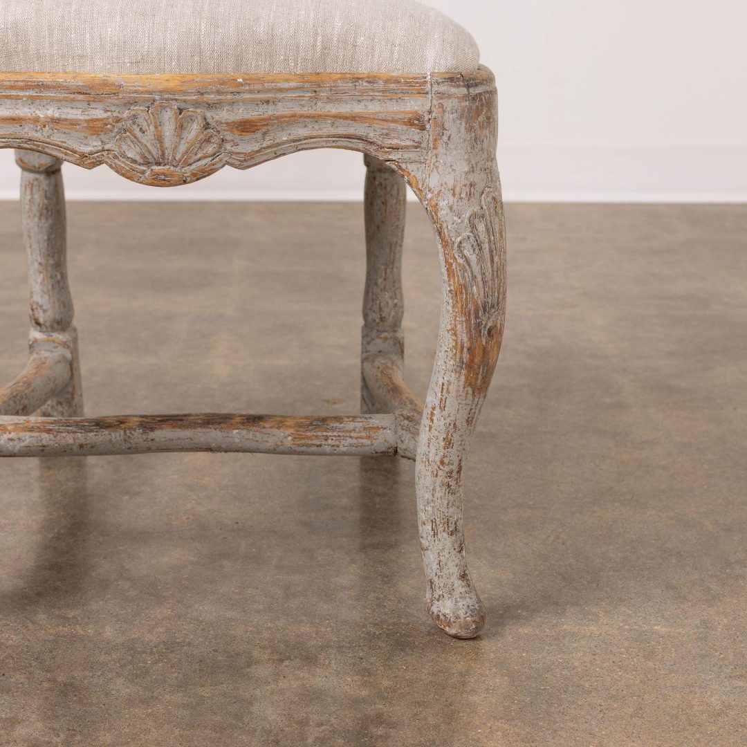 17_2236_18th_century_set_of_six_Swedish_Rococo_painted_chairs_022