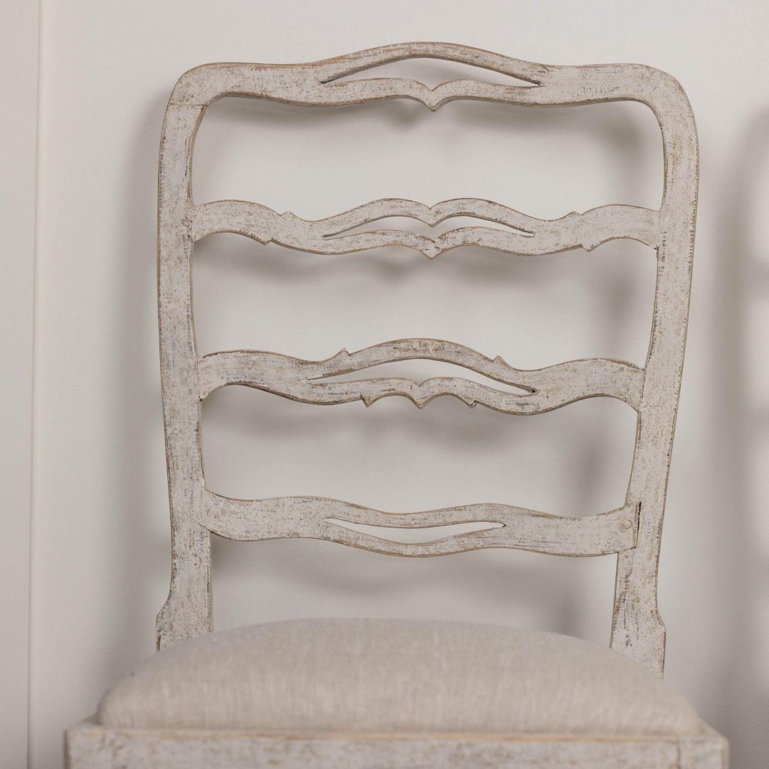 17_850_set_of_six_19th_century_Swedish_Gustavian_chairs_031