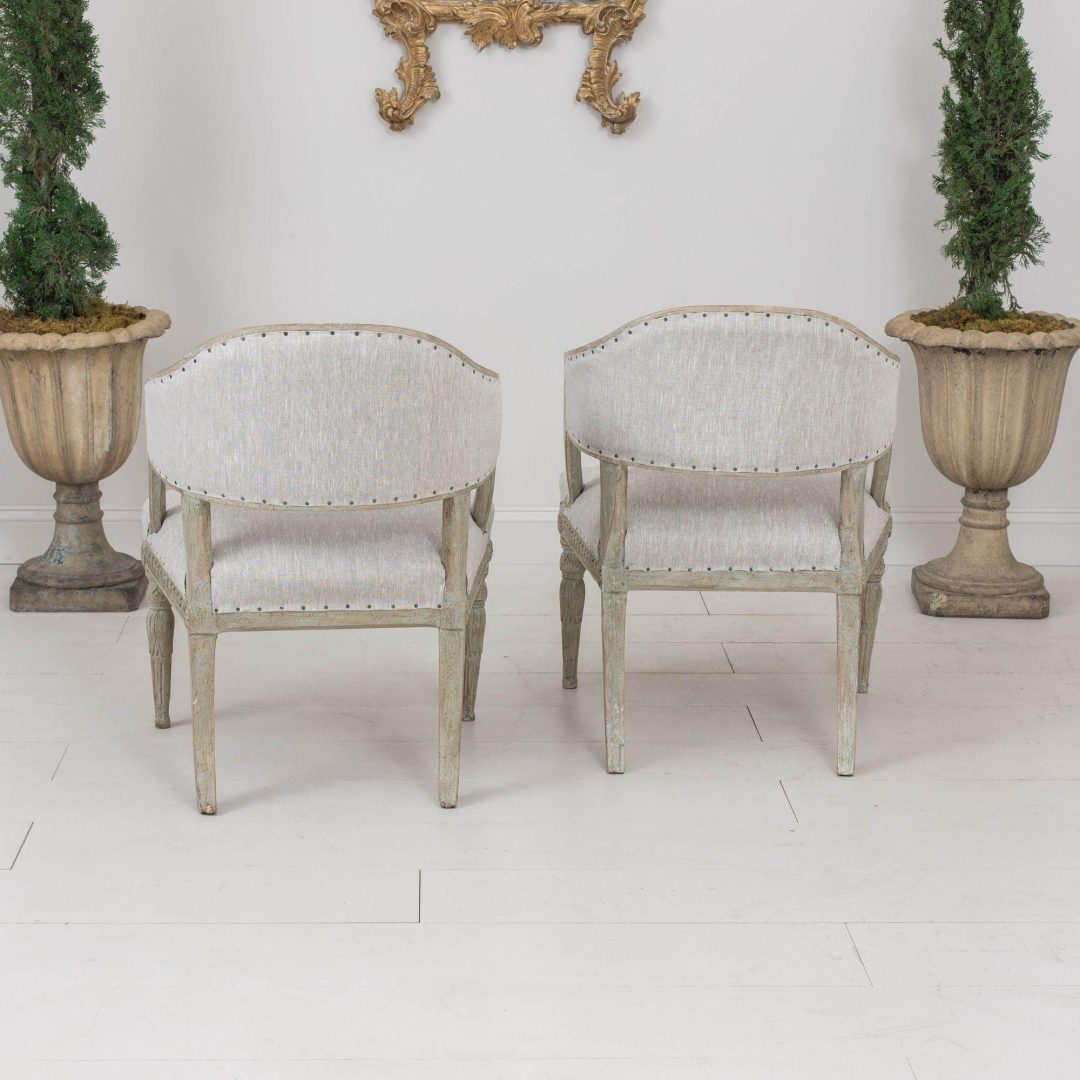 18_2164_pair_of_19th_century_swedish_gustavian_upholstered_barrel_back_armchairs_023