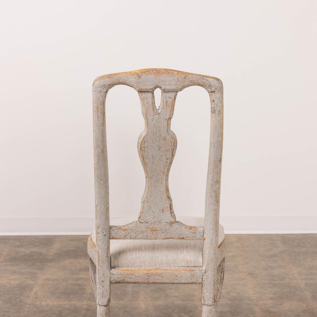 18_2236_18th_century_set_of_six_Swedish_Rococo_painted_chairs_024